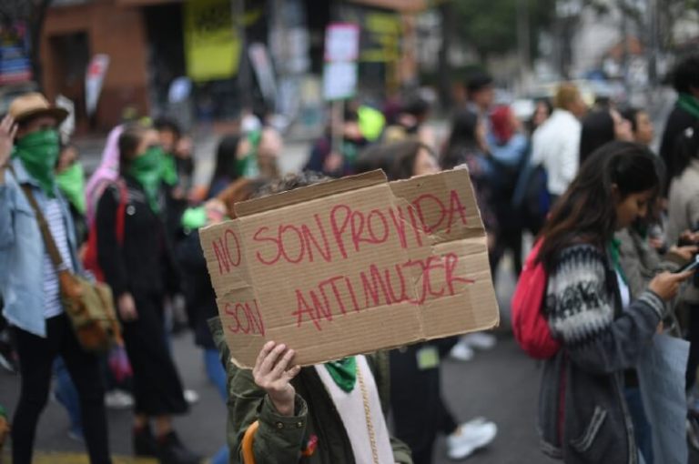 La pelea por el aborto libre: las 14 barreras identificadas por la Corte Constitucional