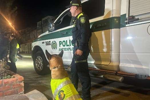 La tarde de este viernes 19 de julio la policía de Bogotá fue alertada por la posible presencia de un artefacto explosivo en la localidad de Teusaquillo, puntualmente en la calle 39 con carrera 26, en cercanías del Concejo de Bogotá.