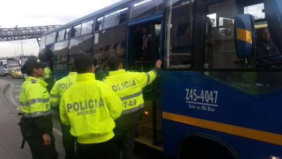 Al parecer una mujer se opuso al robo y como consecuencia le propinaron tres heridas con arma cortopunzante.