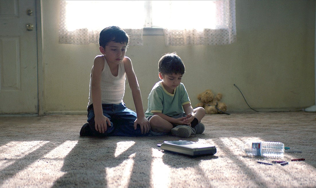 Una escena de la película "Los lobos" del director mexicano Samuel Kishi.