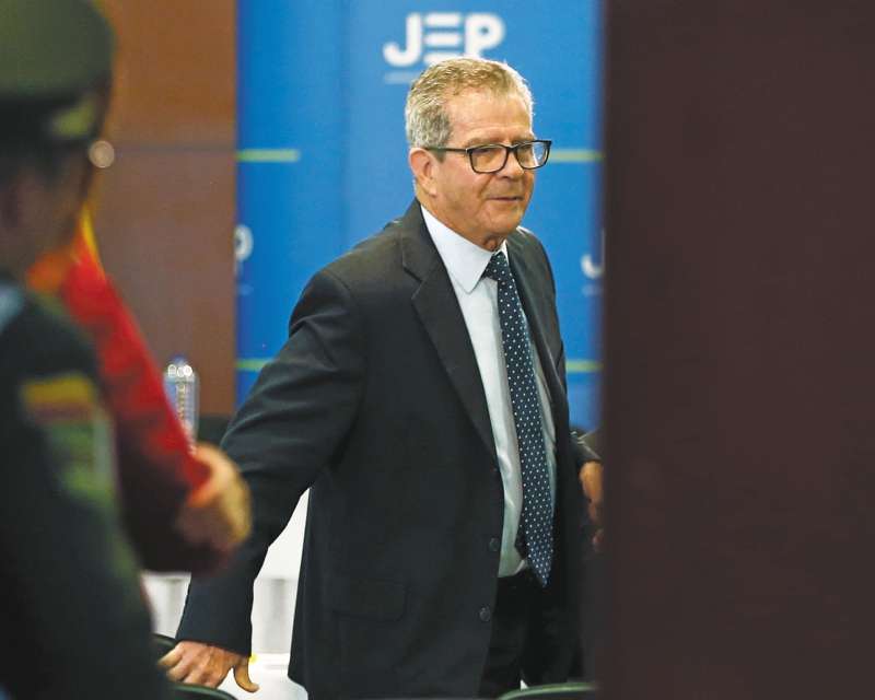 Exgeneral Mario Montoya.