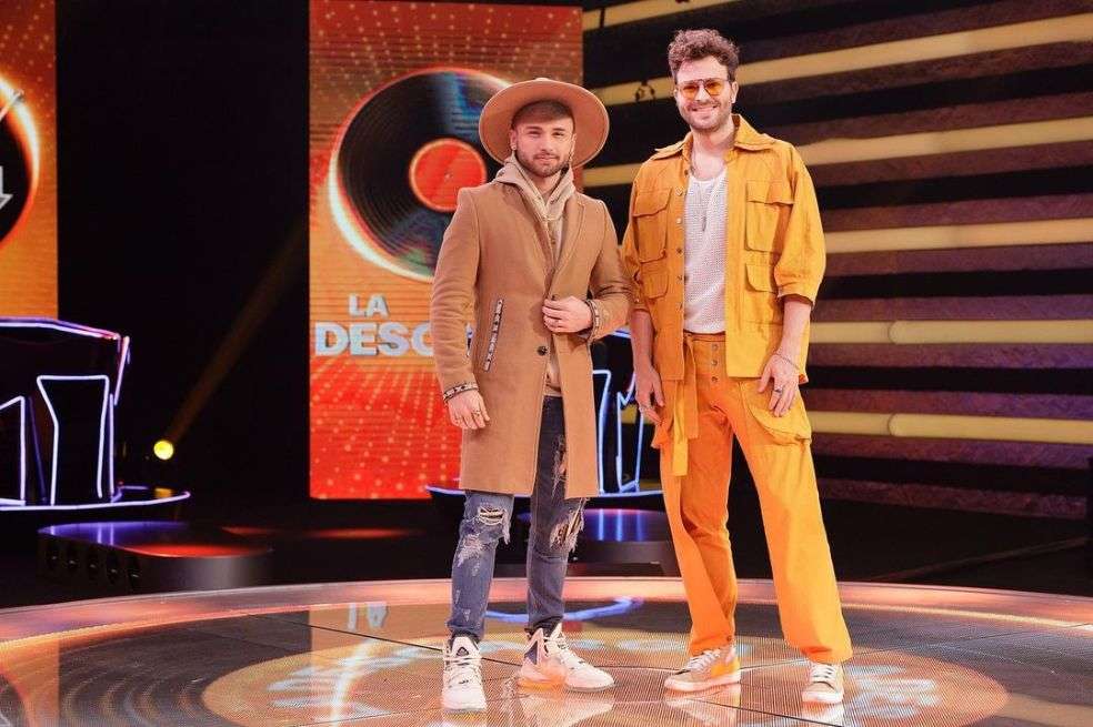 El cantante Gusi volvió a cantar a dúo con otros seis participantes de su equipo en ‘La Descarga, el templo de la música’ y tomó una difícil decisión.