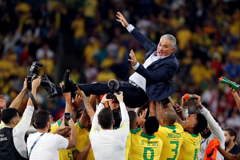 Con un 77,7 % de rendimiento, el técnico Tite ganó su primer título con la “seleção”. / EFE