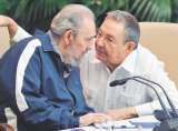 Documentos de la CIA revelan dos planes para asesinar a Fidel y Raúl Castro