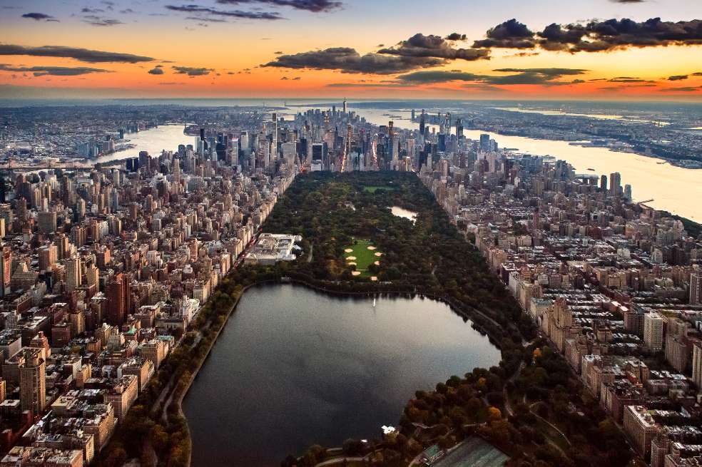 Central Park es el parque urbano más grande de Nueva York y uno de los más grandes el mundo.