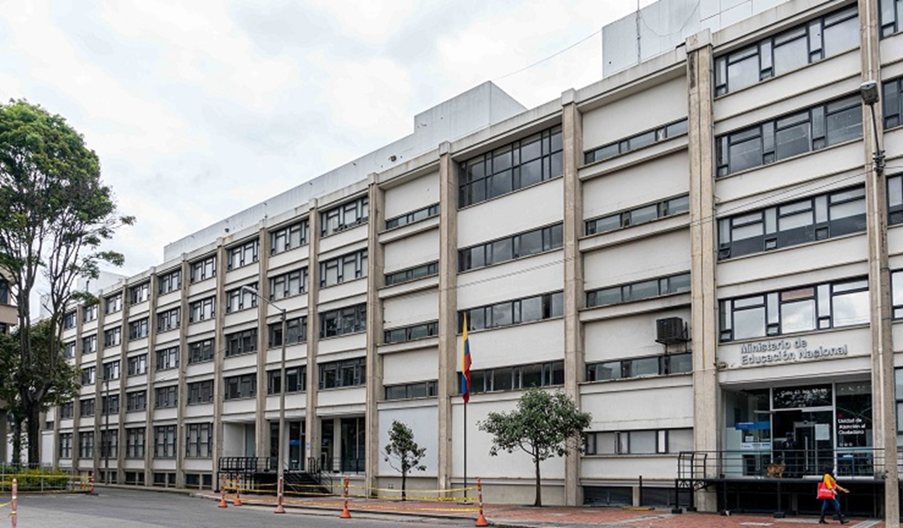 Fachada del Ministerio de Educación Nacional.