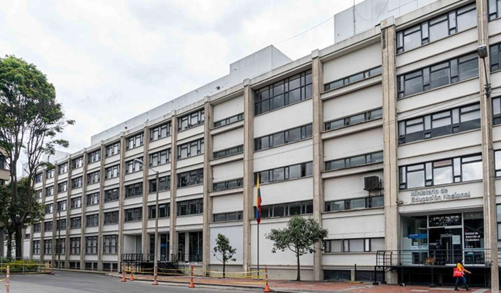 Fachada del Ministerio de Educación Nacional.