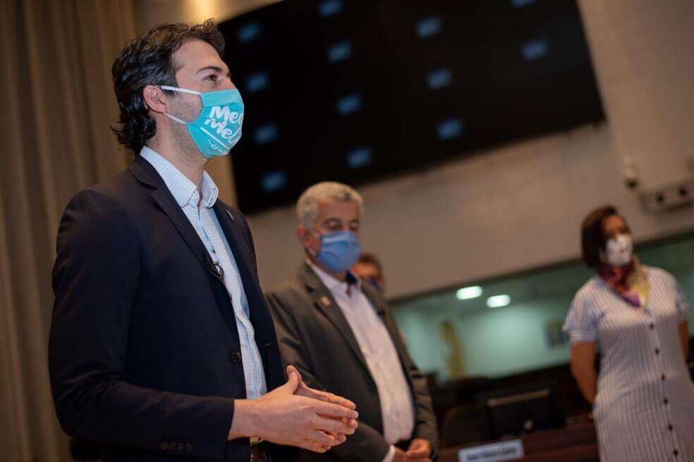 Daniel Quintero, alcalde de Medellín, anunció que el 1 de junio comienza la apertura de centros comerciales. / @QuinteroCalle