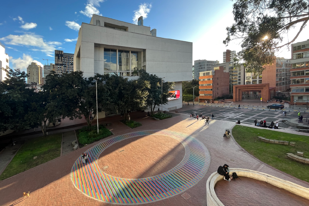 Utadeo es referente nacional de innovación académica y compromiso social.