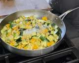 Zucchini a la crema de parmesano fácil y cremoso en 20 minutos