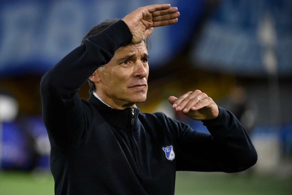 Director técnico argentino que dirige a Millonarios, durante el compromiso ante Bucaramanga por la primera fecha de la Liga Betplay 2026-II.