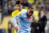Camilo Zúñiga por Alex Song, el cambio que podría llevar al colombiano al Barcelona