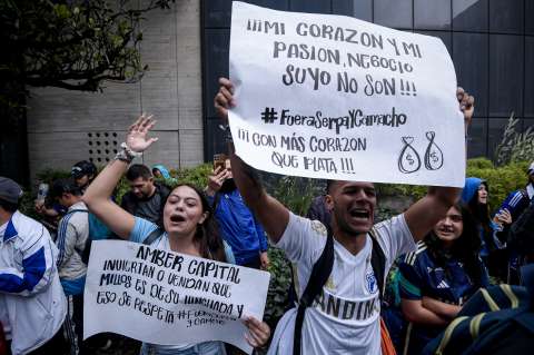 En imágenes: así fue el plantón de los hinchas de Millonarios