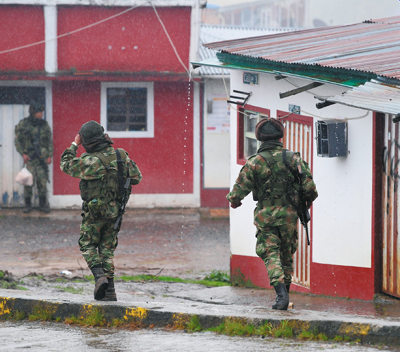 En el Centro Poblado San Juan, en Sumapaz, está uno de los principales destacamentos militares de la zona. @ Gustavo Torrijos.