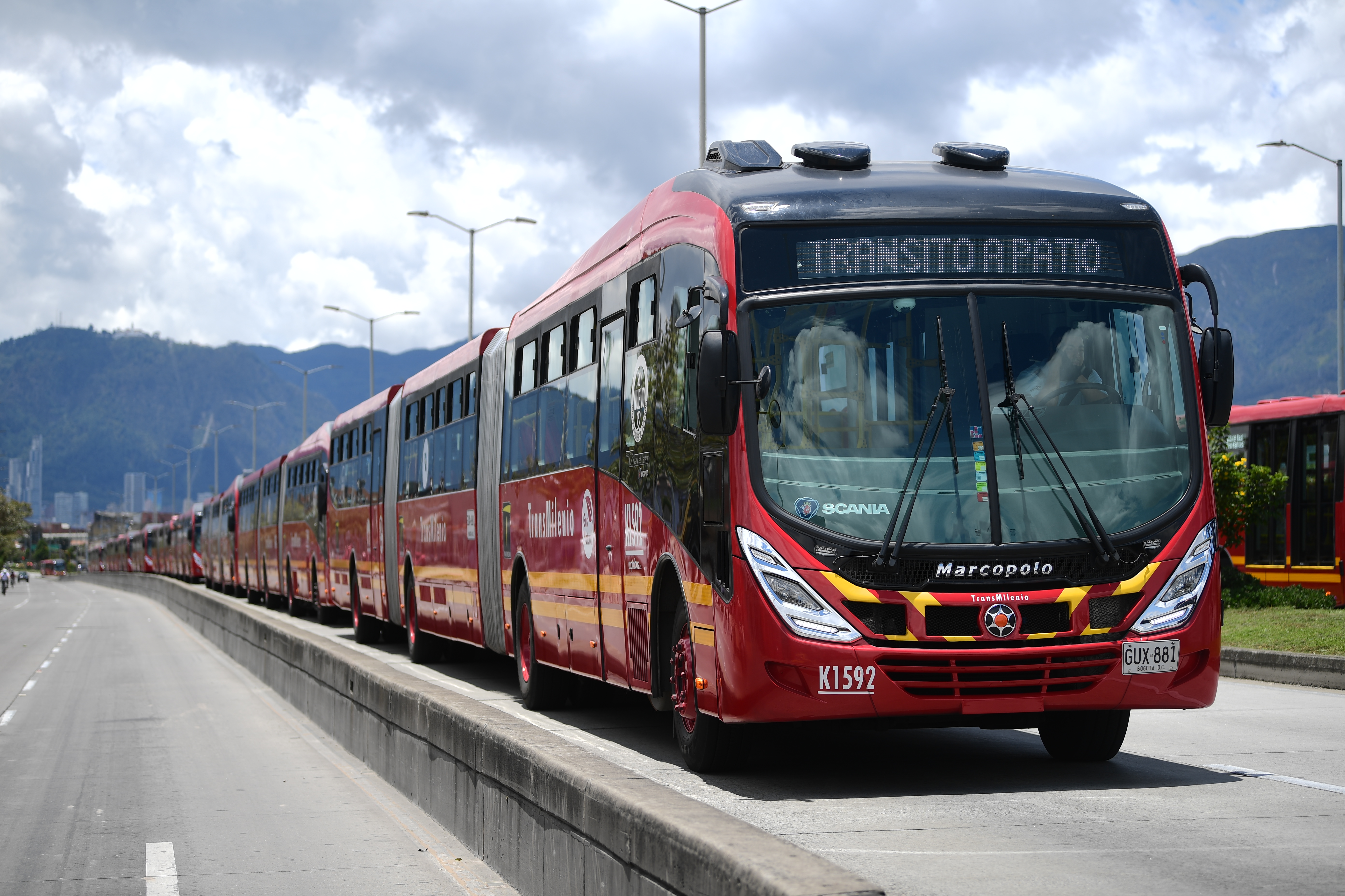 Protestas y bloqueos al sistema Transmilenio por parte de Comerciantes del sector de Venecia al sur de la capital