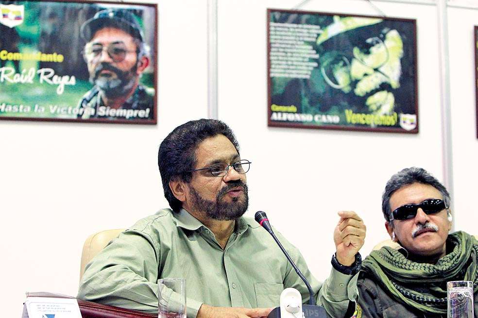 Iván Márquez y Jesús Santrich durante los diálogos de paz en La Habana. / Archivo