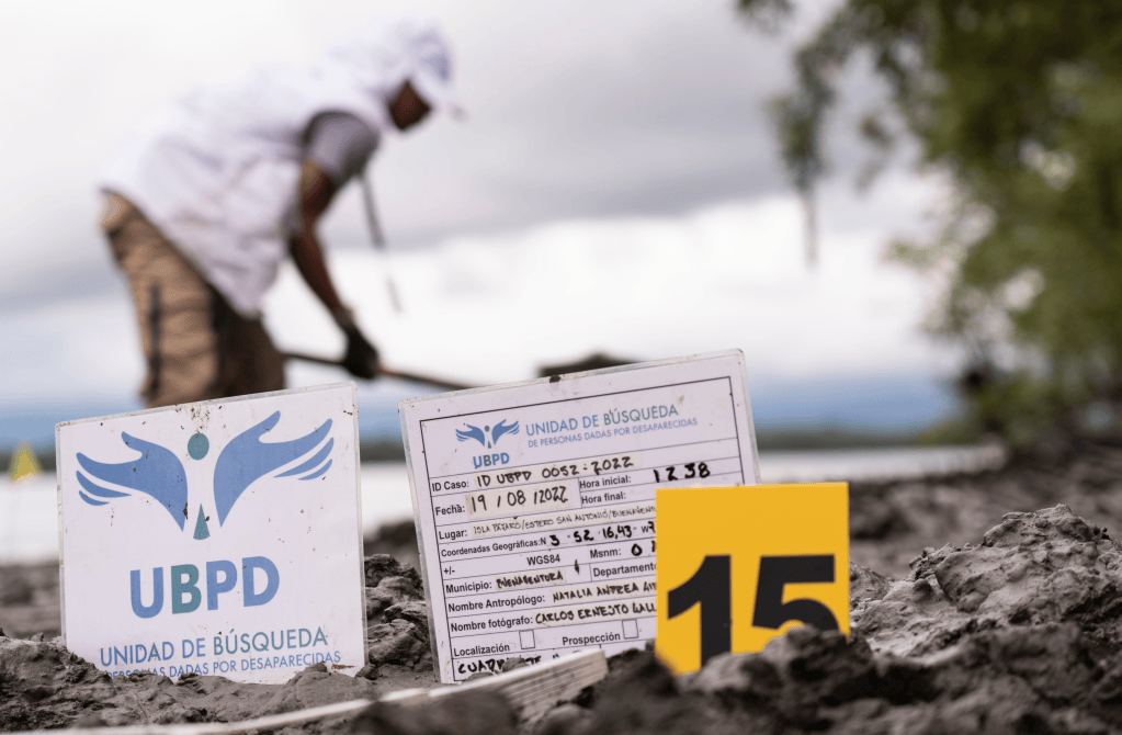 En el estero San Antonio, de Buenaventura, la UBPD en compañía de las comunidades realizó la búsqueda de desaparecidos en el marco del conflicto armado.