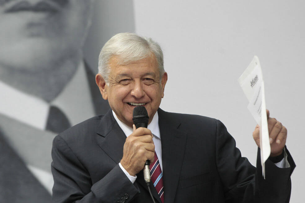 Andrés Manuel López Obrador, presidente de México, desató un debate por exigir excusas a España por la Conquista.  / AFP