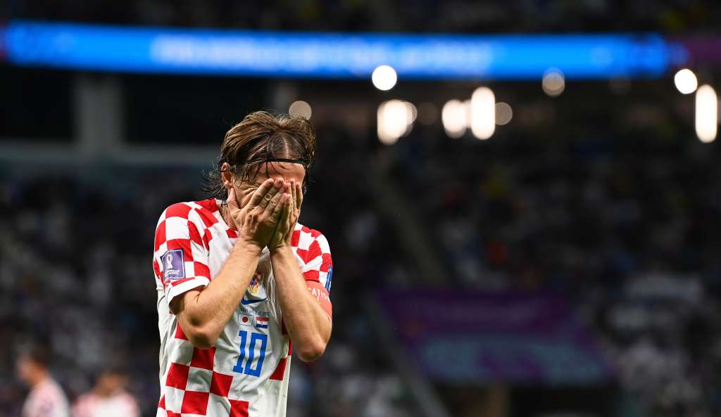 Al Wakrah (Qatar), 05/12/2022.- Luka Modric of Croatia reacts during the FIFA World Cup 2022 round of 16 soccer match between Japan and Croatia at Al Janoub Stadium in Al Wakrah, Qatar, 05 December 2022. (Mundial de Fútbol, Croacia, Japón, Catar) EFE/EPA/Neil Hall