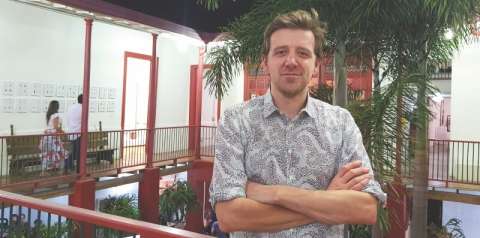 El hombre que recorrió el mundo para transformar la educación