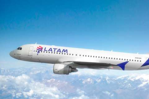 Aerolíneas continúan haciendo ajustes por coronavirus: Latam reducirá 70 % su operación