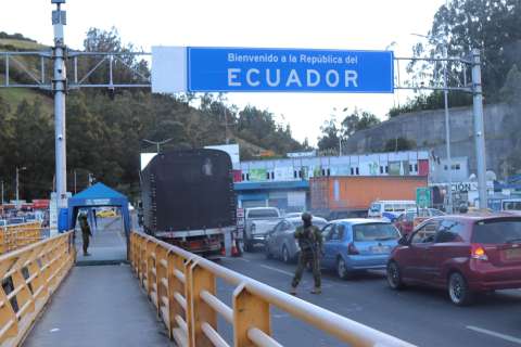 Sin aranceles, pero a media marcha: así va la reactivación del comercio con Ecuador