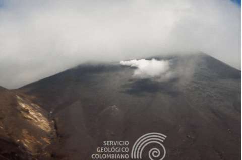 Volcán Puracé: registran aumento en su actividad sísmica; está en alerta amarilla