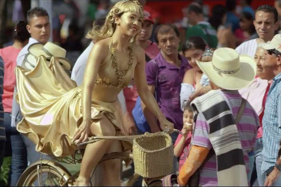 Carlos Arbeláez recibió el premio a mejor nuevo director en el 58 festival de cine de San Sebastián. / Cortesía