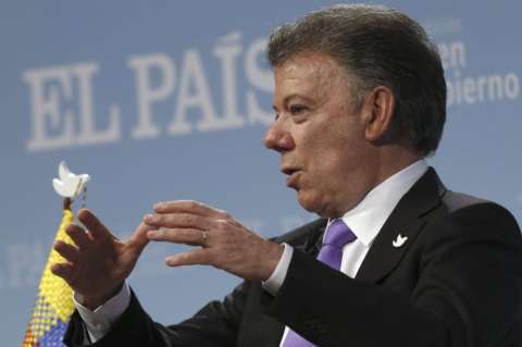 Santos anuncia primeros detalles de la reforma tributaria