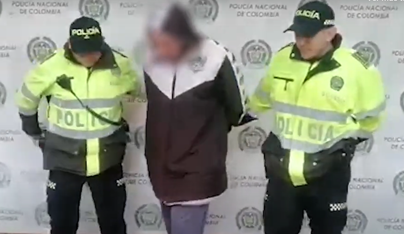 Capturan a sujeto que se hacía pasar por policía para cometer hurto.