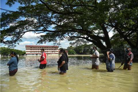 Malasia está bajo el agua: las inundaciones dejan 14 muertos y 70.000 desplazados