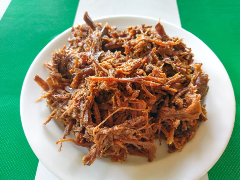 Este es el paso a paso para preparar carne desmechada