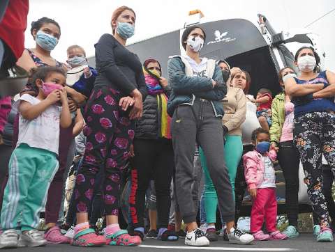 El laberinto laboral de las mujeres migrantes en Colombia