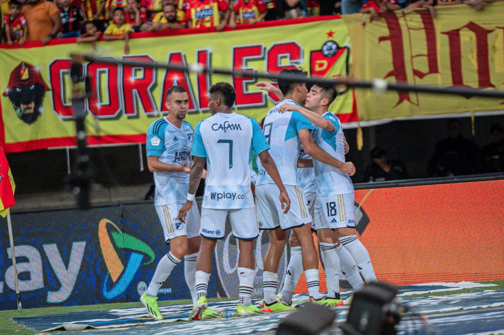 Millonarios celebra en Pereira.