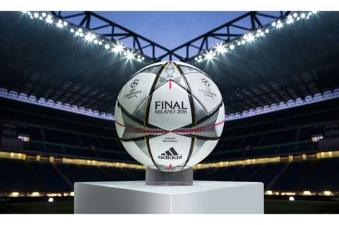 Sé el primero en tener el balón de la Champions League