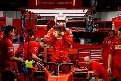 Leclerc firma en Singapur su tercera pole seguida