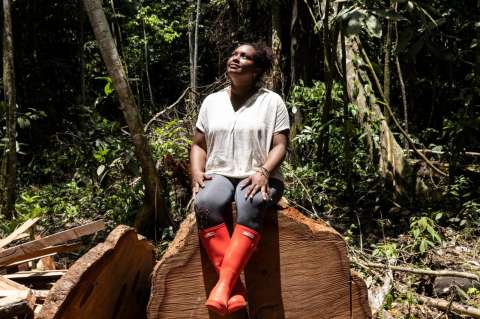 Las guardianas del bosque: fórmula para el bienestar económico y la conservación