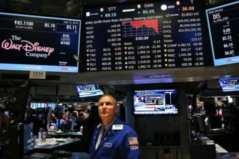 Nobel de Economía 2015, preocupado por la excesiva influencia del dinero en la democracia