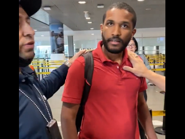 Juan Ramón Camarillo es el hombre que fue agredido por un funcionario de Migración Colombia en el aeropuerto El Dorado.