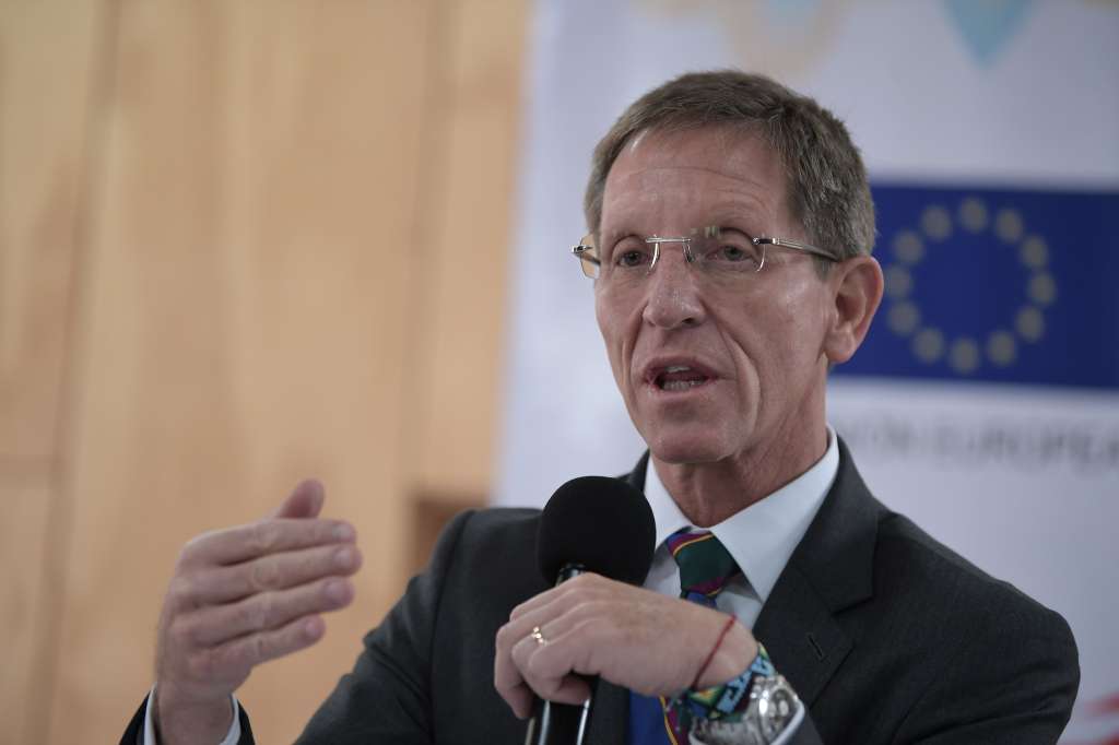 Consejero presidencial para la Estabilización y la Consolidación en rueda de prensa, anunciando la extensión del Fondo Europeo para La Paz por cuatro años más.