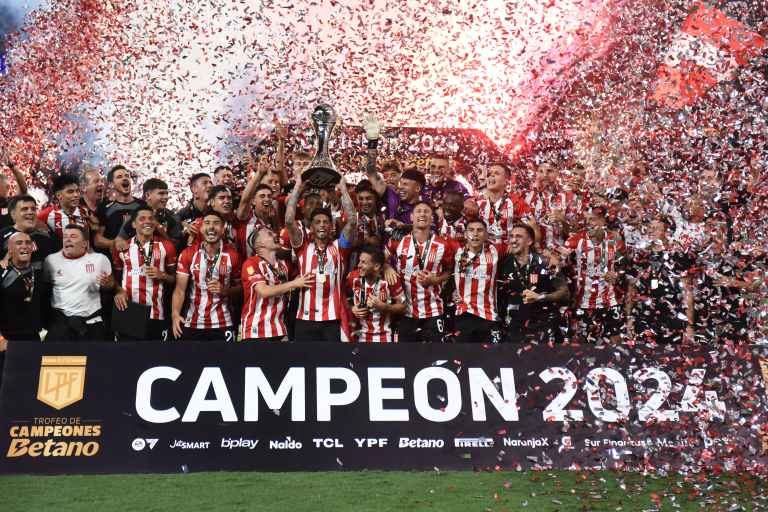 Manyoma y Cetré ganaron el Trofeo de Campeones de Argentina con Estudiantes