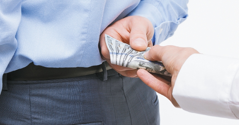 Los carteles le pueden generar al Estado un sobreprecio entre el 20 y 40 % en las compras públicas. / Istock