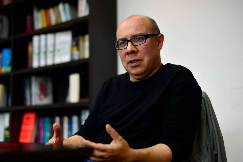 Escritor y columnista colombiano, presentando el libro “El arte de no enloquecer” (Debate).