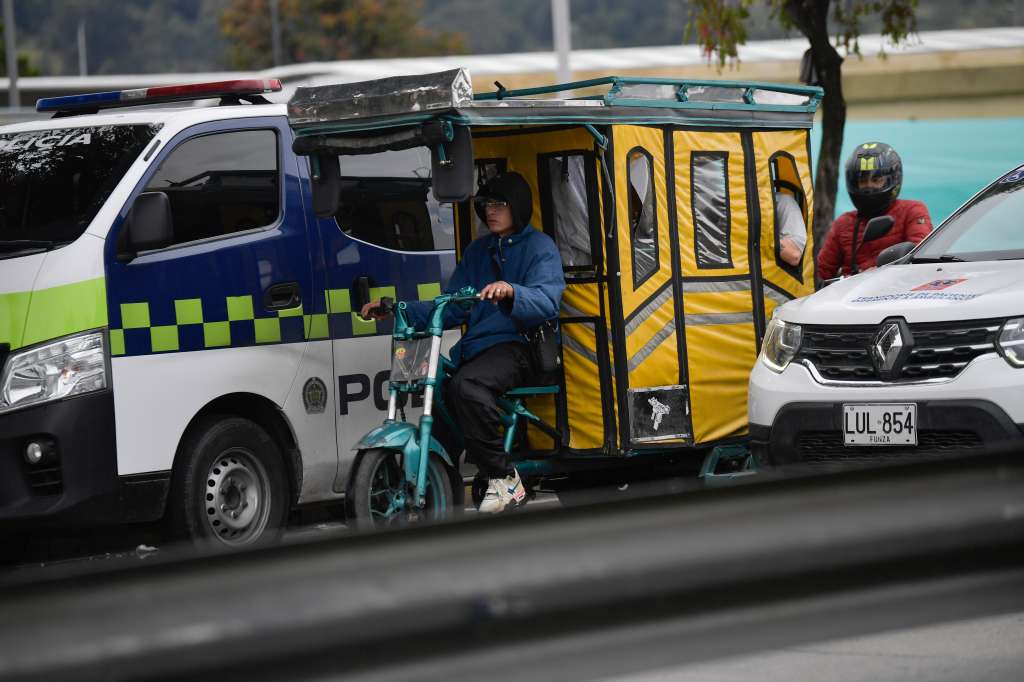 Bicitaxistas en Bogotá