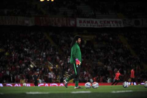El partido judicial entre René Higuita y la SAE por una propiedad en Medellín