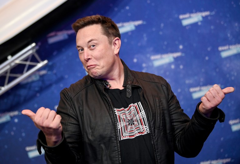 Hija de Elon Musk tramita el cambio de su apellido ante la Corte