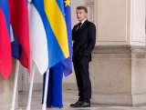 Macron, cercado tras la renuncia del primer ministro que duró menos tiempo en el cargo