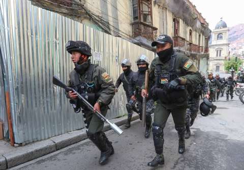 El caos se apodera de Bolivia tras la salida de Evo Morales
