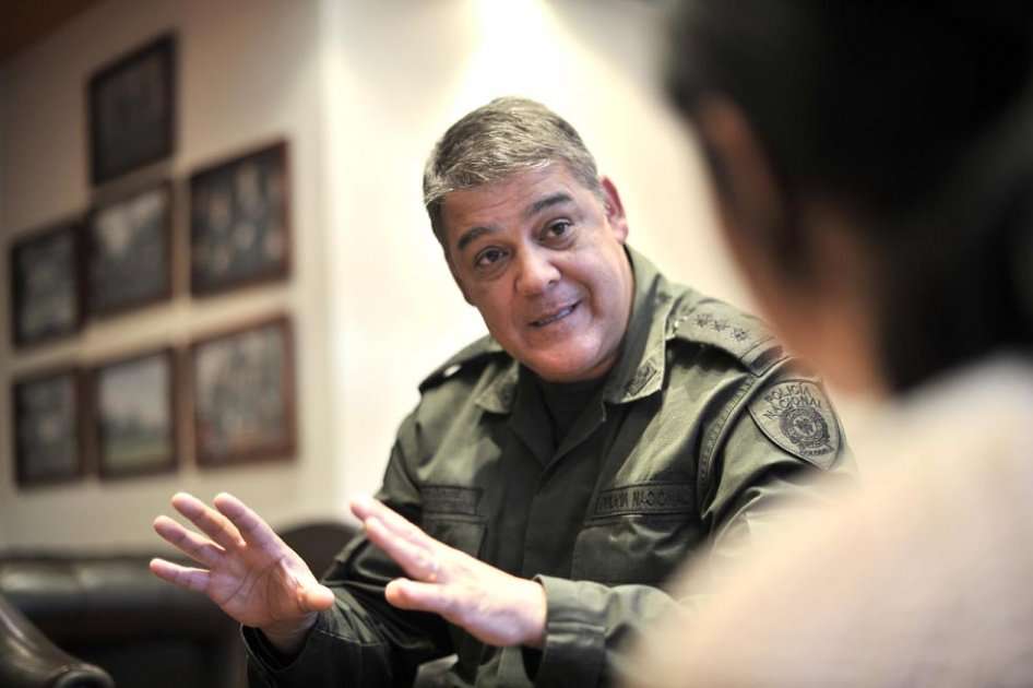 El general Ricardo Alberto Restrepo, director de Antinarcóticos, explica los retos de la institución. / Óscar Pérez