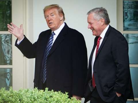 Mark Meadows, el hombre clave de Trump en la Casa Blanca, será juzgado por desacato